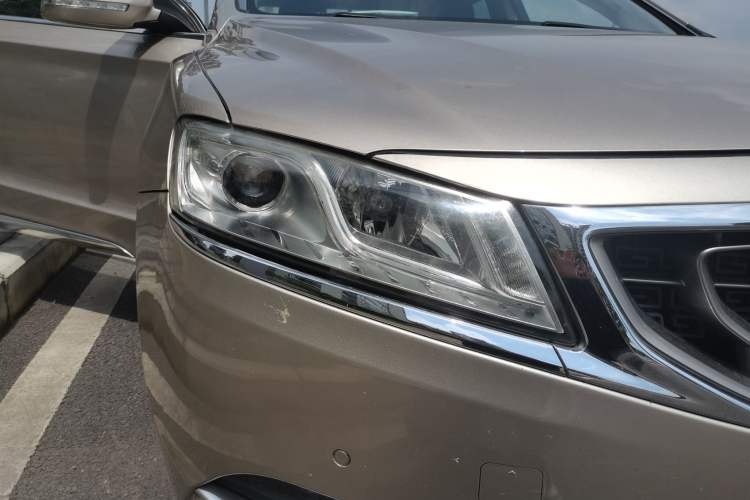 Used Geely Auto Emgrand GT 2015 1.8T Premium Model Right Front Headlight