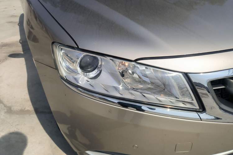 Used Geely Auto Emgrand GT 2015 2.4L Luxury Model Right Front Headlight