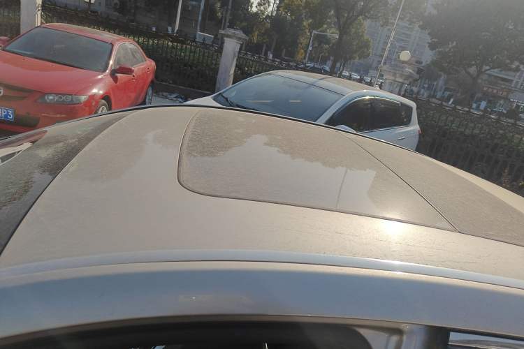 Used Geely Auto Emgrand GT 2015 2.4L Comfort Model Roof