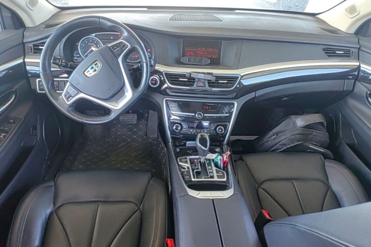 Used Geely Auto Emgrand GT 2015 2.4L Standard Edition Center Console