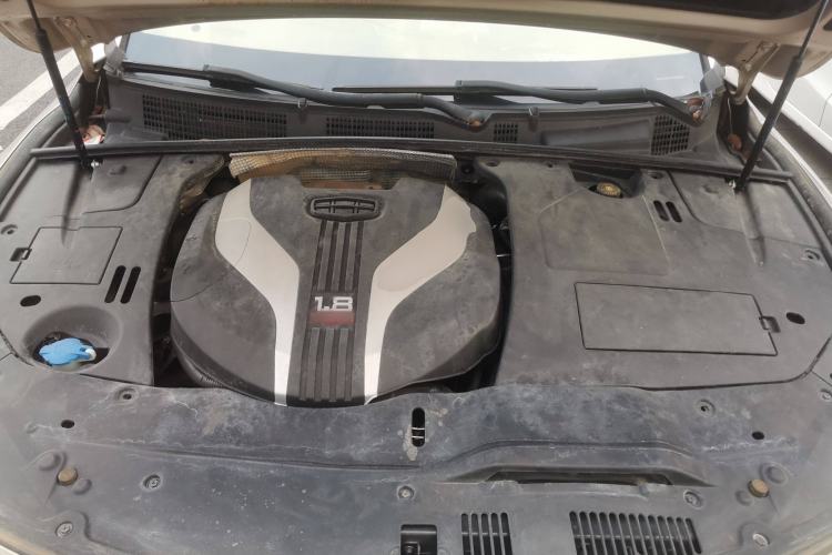 Used Geely Auto Emgrand GT 2015 1.8T Flagship Model Engine Bay