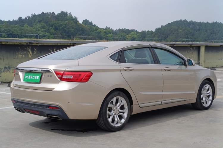 Used Geely Auto Emgrand GT 2015 1.8T Flagship Model Exterior 3