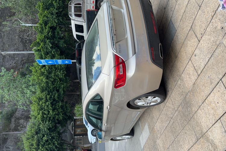 Used Geely Auto Emgrand GT 2015 2.4L Luxury Model Exterior 5