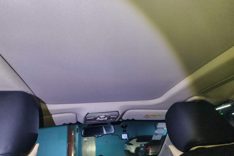 Used Geely Auto Emgrand GT 2015 1.8T Flagship Model Headliner