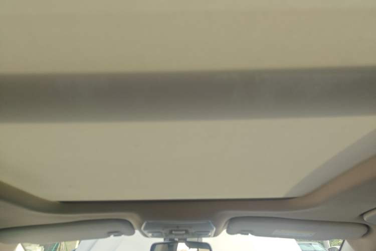 Used Geely Auto Emgrand GT 2015 1.8T Premium Model Headliner