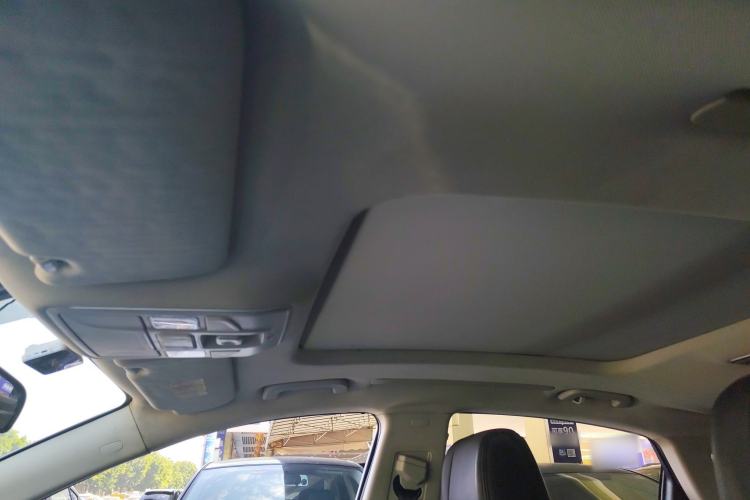 Used Geely Auto Emgrand GT 2015 2.4L Comfort Model Headliner