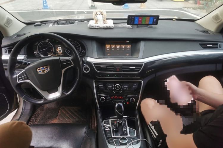 Used Geely Auto Emgrand GT 2015 1.8T Flagship Model Interior 2