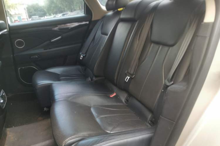 Used Geely Auto Emgrand GT 2015 1.8T Flagship Model Interior 4