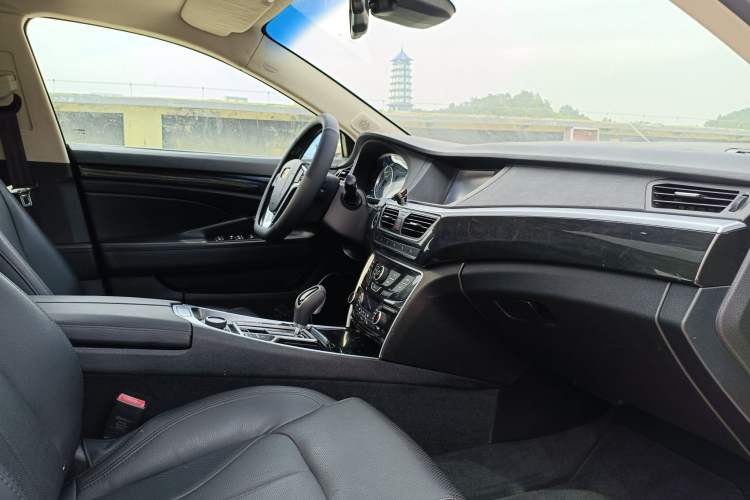 Used Geely Auto Emgrand GT 2015 1.8T Flagship Model Interior 4