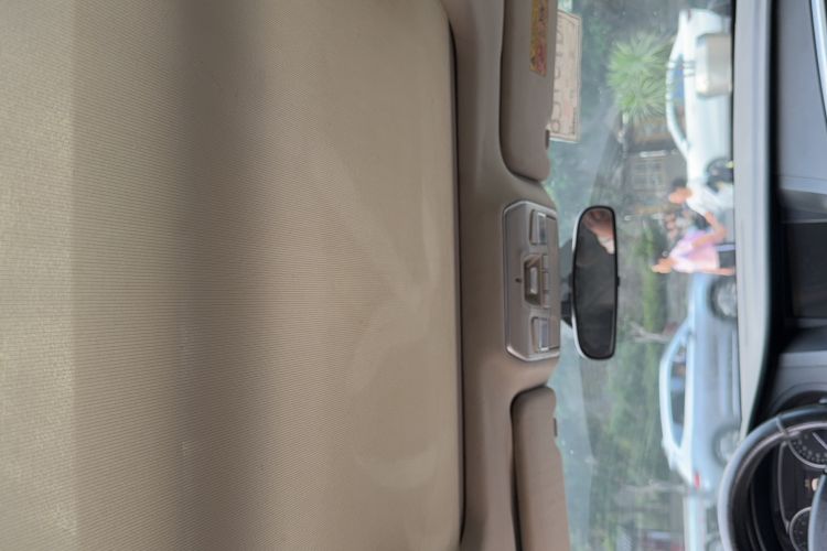 Used Geely Auto Emgrand GT 2015 2.4L Luxury Model Interior 4