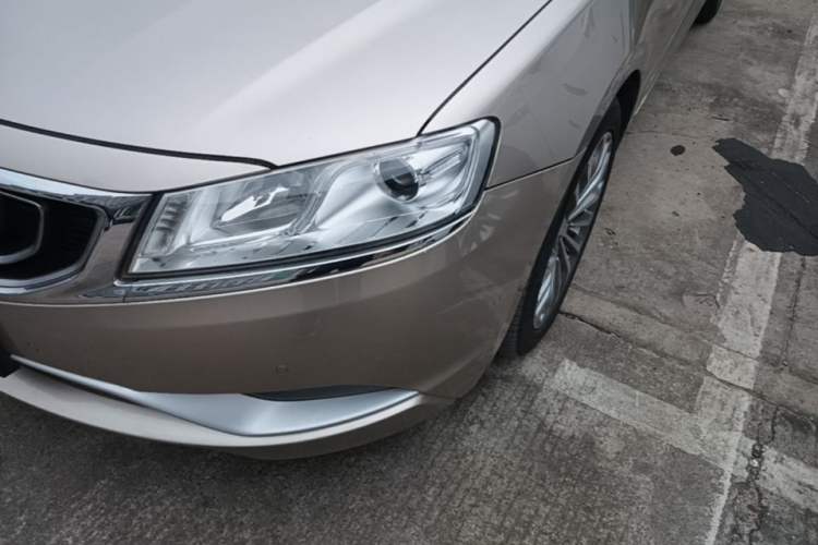 Used Geely Auto Emgrand GT 2015 1.8T Flagship Model Left Front Headlight