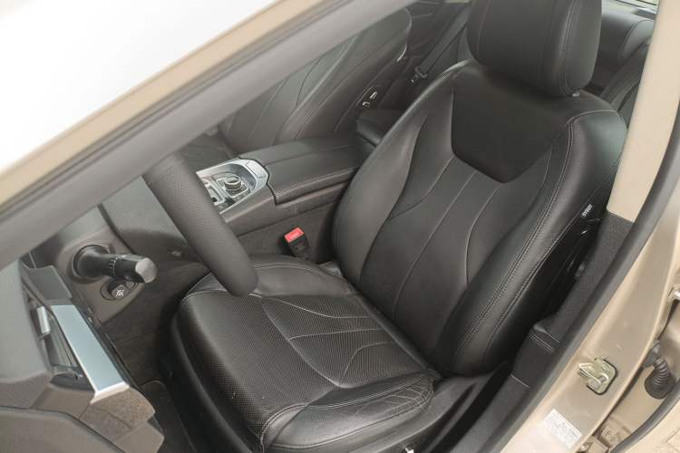 Used Geely Auto Emgrand GT 2015 1.8T Flagship Model Left Front Seat