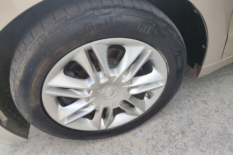 Used Geely Auto Emgrand GT 2015 2.4L Comfort Model Left Front Wheel Hub