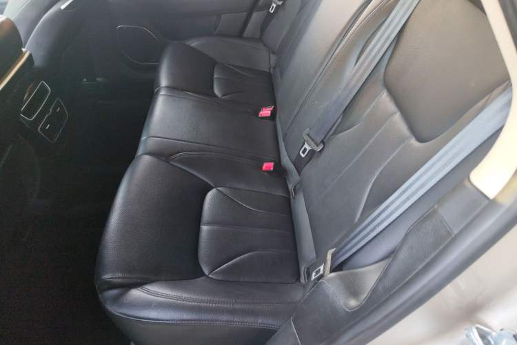 Used Geely Auto Emgrand GT 2015 2.4L Comfort Model Left Rear Seat