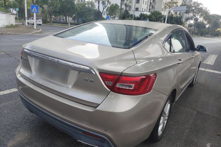 Used Geely Auto Emgrand GT 2015 2.4L Comfort Model Rear Right 45 Deg