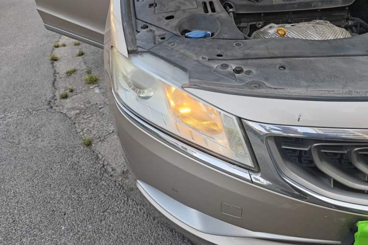 Used Geely Auto Emgrand GT 2015 2.4L Comfort Model Right Front Headlight
