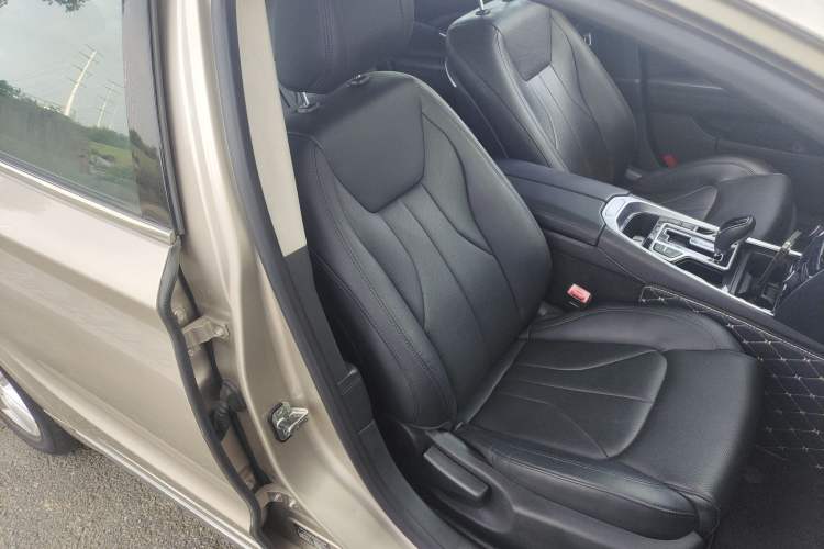 Used Geely Auto Emgrand GT 2015 2.4L Comfort Model Right Front Seat