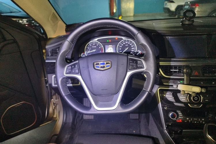 Used Geely Auto Emgrand GT 2015 1.8T Flagship Model Steering Wheel