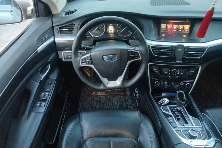 Used Geely Auto Emgrand GT 2015 1.8T Flagship Model Steering Wheel