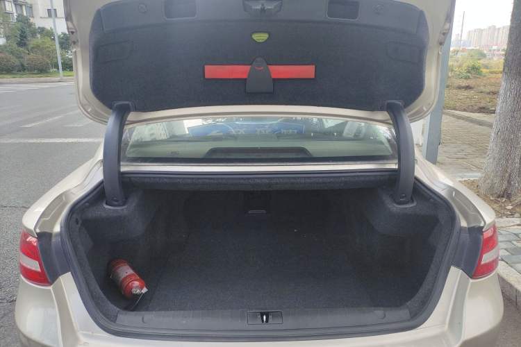 Used Geely Auto Emgrand GT 2015 2.4L Comfort Model Trunk