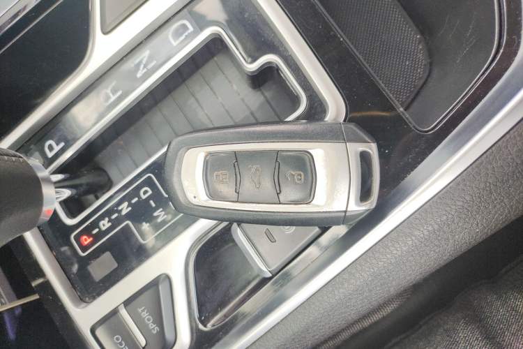 Used Geely Auto Emgrand GT 2015 2.4L Comfort Model Vehicle Key