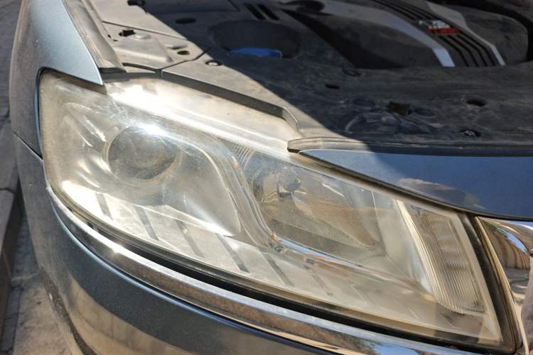 Used Geely Auto Emgrand GT 2015 1.8T Flagship Model Right Front Headlight