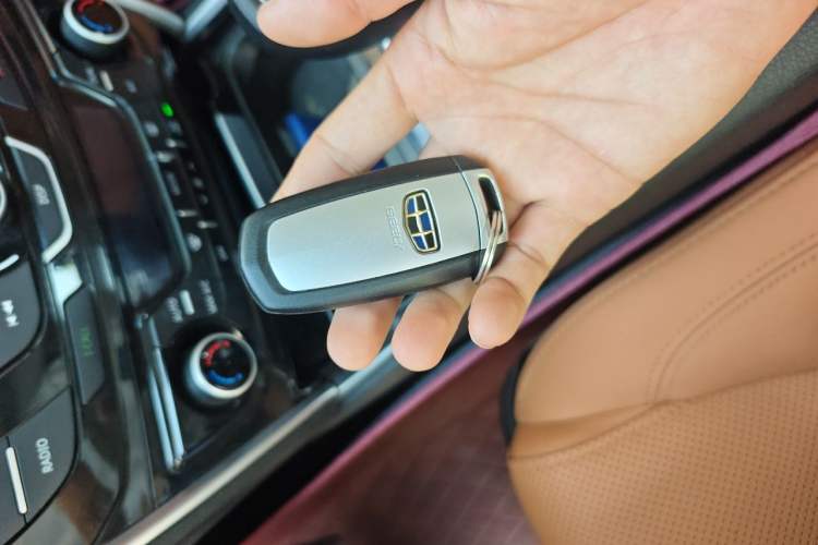 Used Geely Auto Emgrand GT 2015 1.8T Flagship Model Vehicle Key