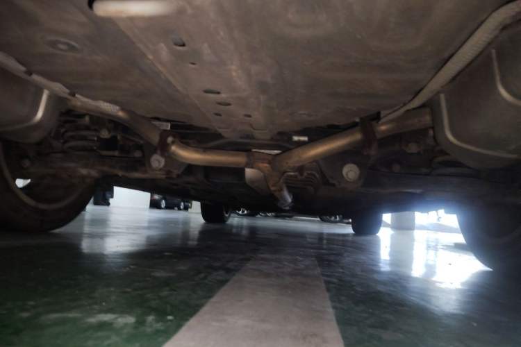 Used Geely Auto Emgrand GT 2015 1.8T Flagship Model Chassis Rear