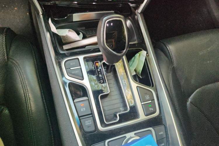 Used Geely Auto Emgrand GT 2015 1.8T Flagship Model Gear Lever