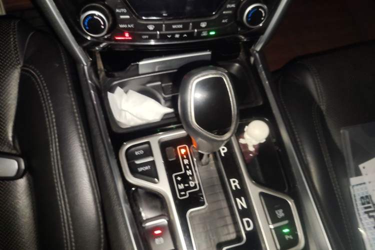 Used Geely Auto Emgrand GT 2015 1.8T Flagship Model Gear Lever