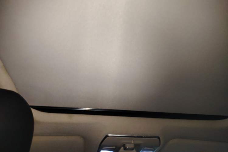 Used Geely Auto Emgrand GT 2015 1.8T Flagship Model Headliner