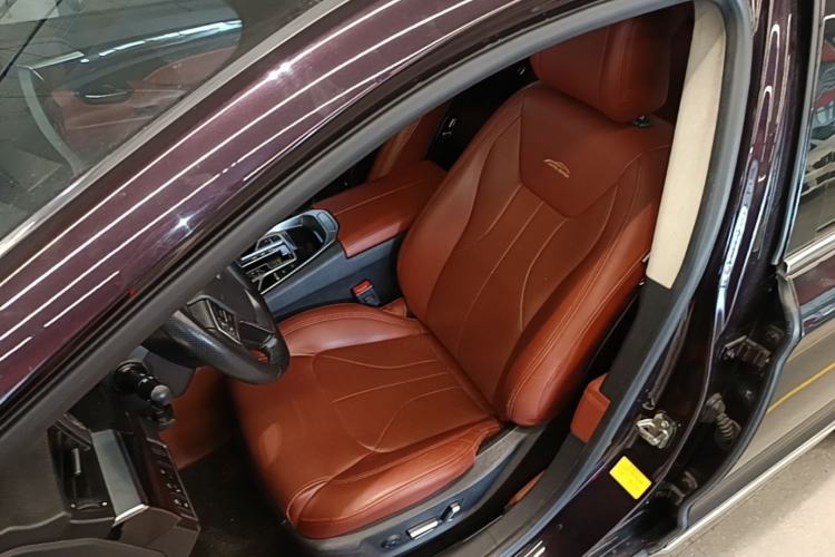 Used Geely Auto Emgrand GT 2015 Diplomatic Limited Edition 1.8T Collector's Model Left Front Seat