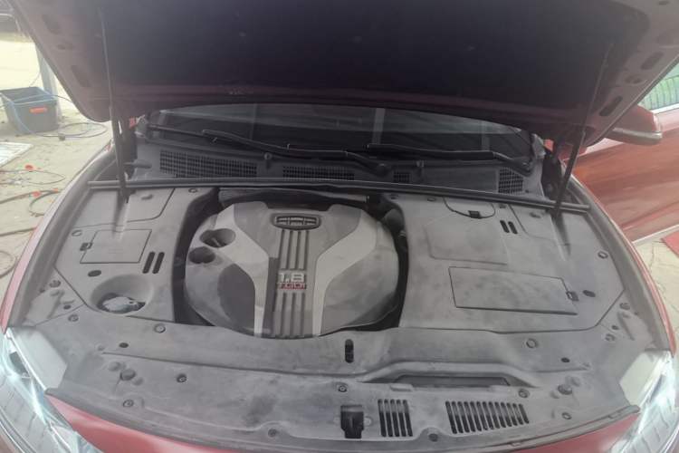 Used Geely Auto Emgrand GT 2015 1.8T Premium Model Engine Bay