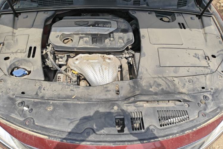 Used Geely Auto Emgrand GT 2015 2.4L Comfort Model Engine Bay
