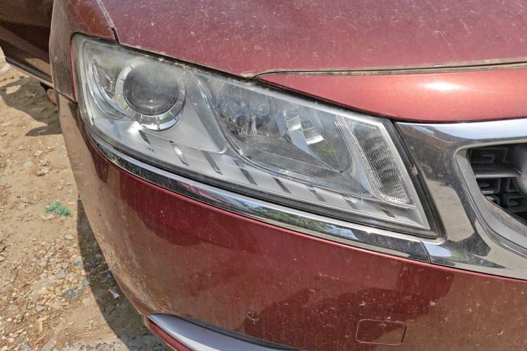 Used Geely Auto Emgrand GT 2015 2.4L Comfort Model Right Front Headlight
