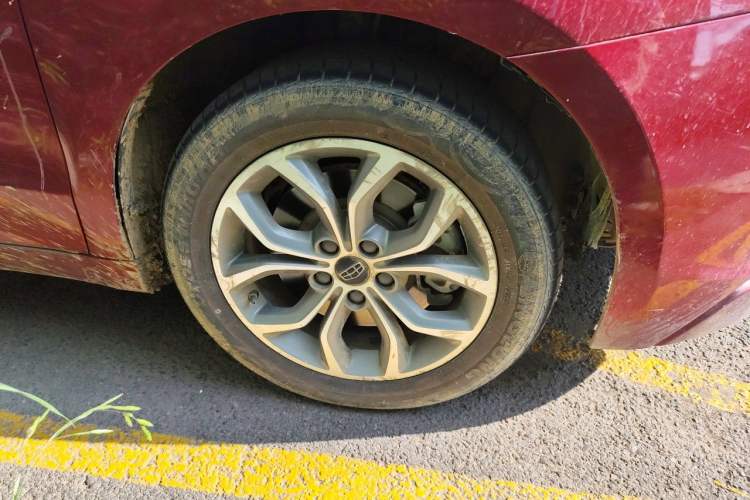 Used Geely Auto Emgrand GT 2015 1.8T Comfort Model Right Front Wheel Hub