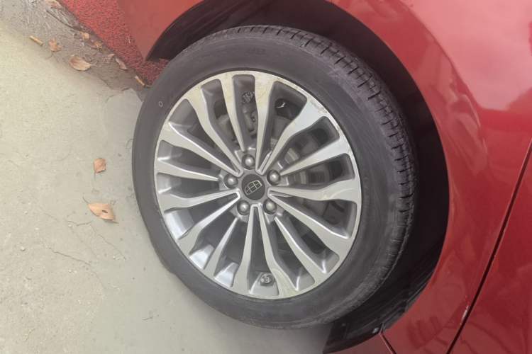 Used Geely Auto Emgrand GT 2015 1.8T Premium Model Right Rear Wheel Hub