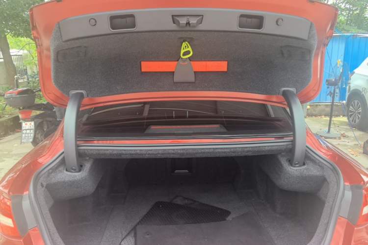 Used Geely Auto Emgrand GT 2015 1.8T Premium Model Trunk