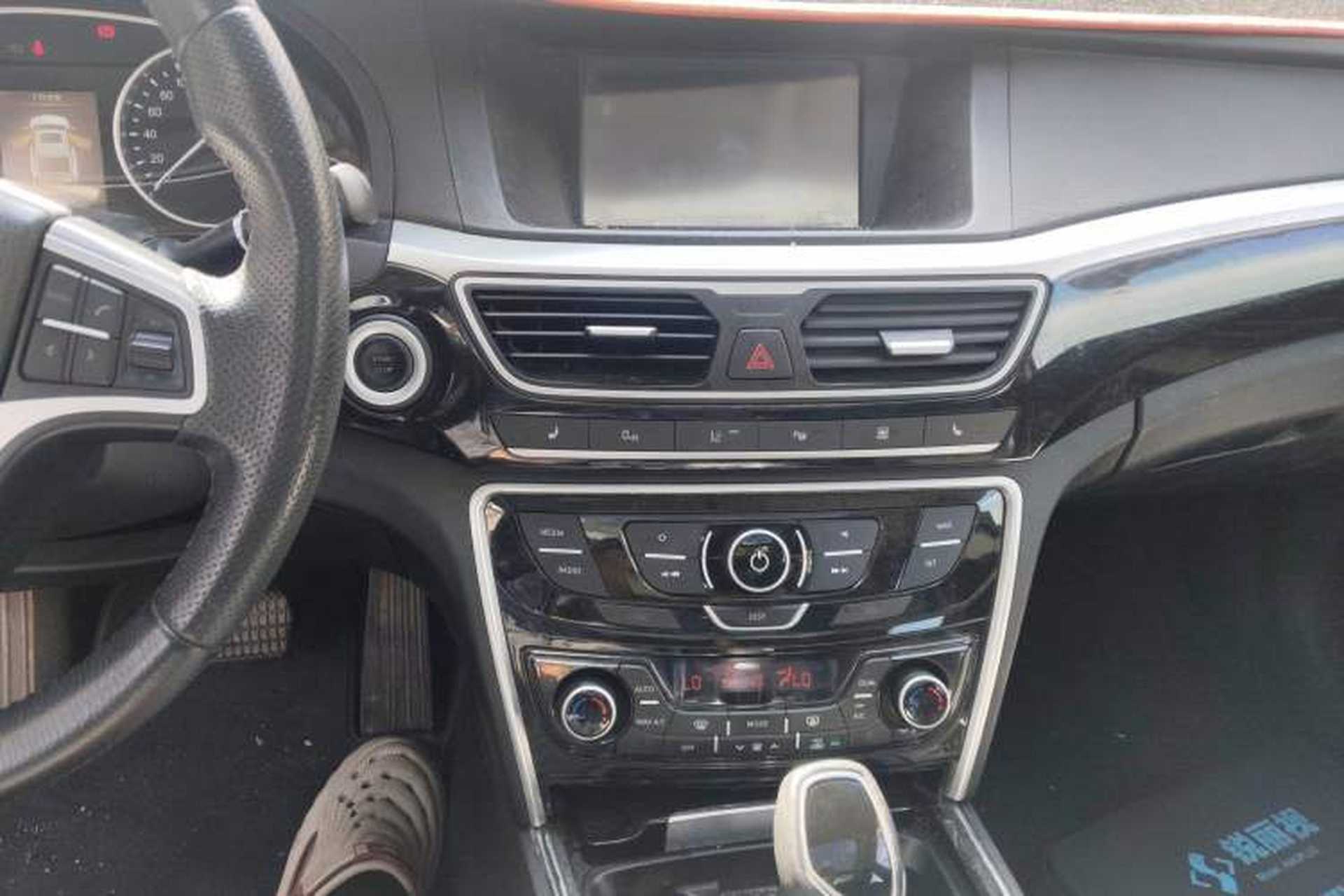 Used Geely Auto Emgrand GT 2015 1.8T Flagship Model Audio And AC Panel