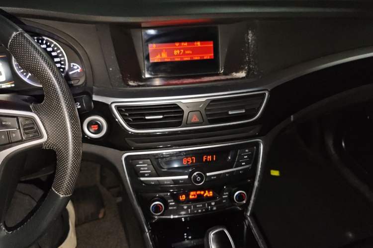Used Geely Auto Emgrand GT 2015 2.4L Comfort Model Audio And AC Panel
