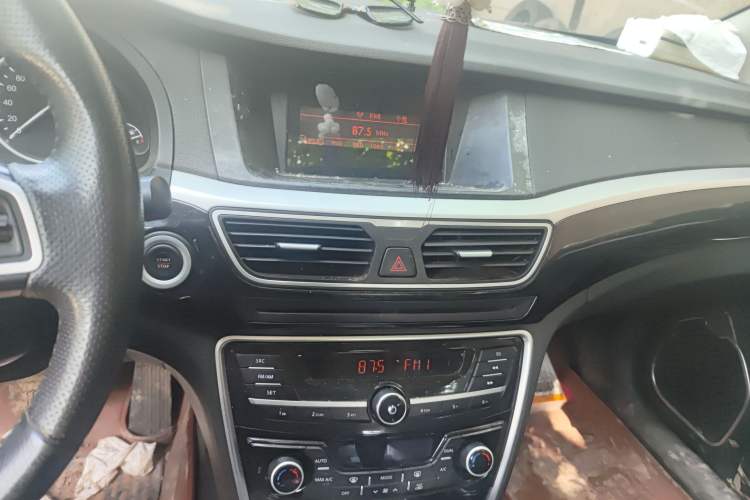 Used Geely Auto Emgrand GT 2015 2.4L Comfort Model Audio And AC Panel
