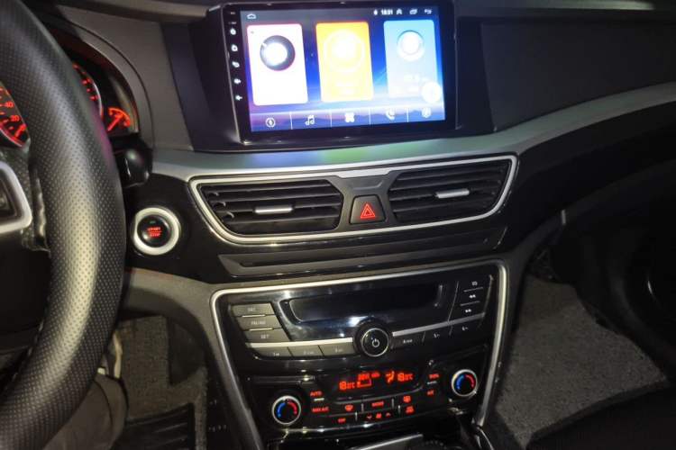 Used Geely Auto Emgrand GT 2015 1.8T Comfort Model Audio And AC Panel