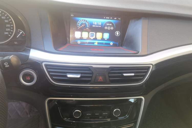 Used Geely Auto Emgrand GT 2015 1.8T Comfort Model Audio And AC Panel