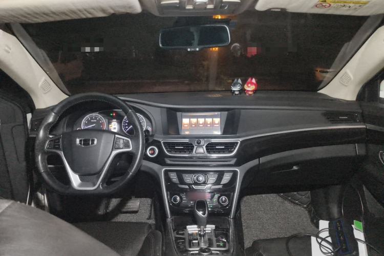 Used Geely Auto Emgrand GT 2015 1.8T Premium Model Center Console