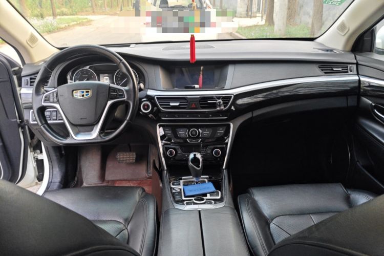 Used Geely Auto Emgrand GT 2015 1.8T Flagship Model Center Console