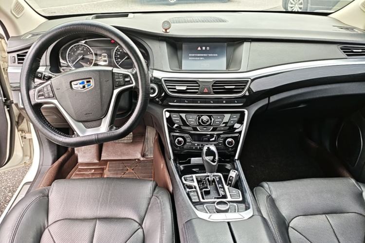 Used Geely Auto Emgrand GT 2015 1.8T Flagship Model Center Console