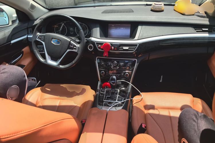 Used Geely Auto Emgrand GT 2015 1.8T Luxury Model Center Console