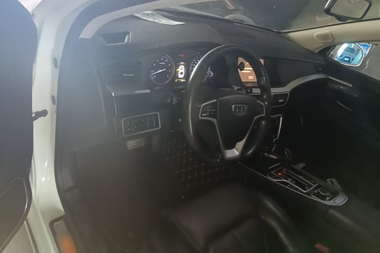 Used Geely Auto Emgrand GT 2015 1.8T Premium Model Center Console