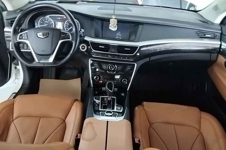 Used Geely Auto Emgrand GT 2015 1.8T Flagship Model Center Console