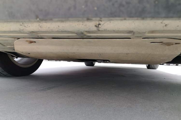 Used Geely Auto Emgrand GT 2015 3.5L Flagship Edition Chassis Front